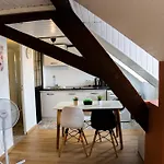 Lyam Apartment *